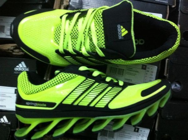 Adidas Springblade verde